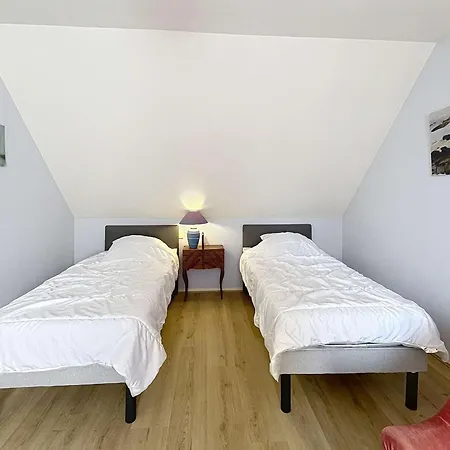 Hébergement de vacances Spacieuse 6 Pièces - 9 Pers - à 50m De La - Fr-1-361-567 *