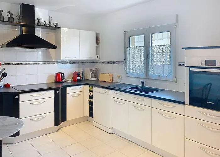 Σπίτι διακοπών 6 Pieces, 9 Pers, A 50m Avec Wifi - Fr-1-361-567